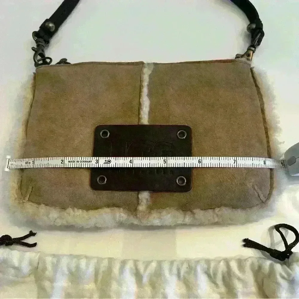 UGG purse- Sherpa lined - Picture 8 of 11